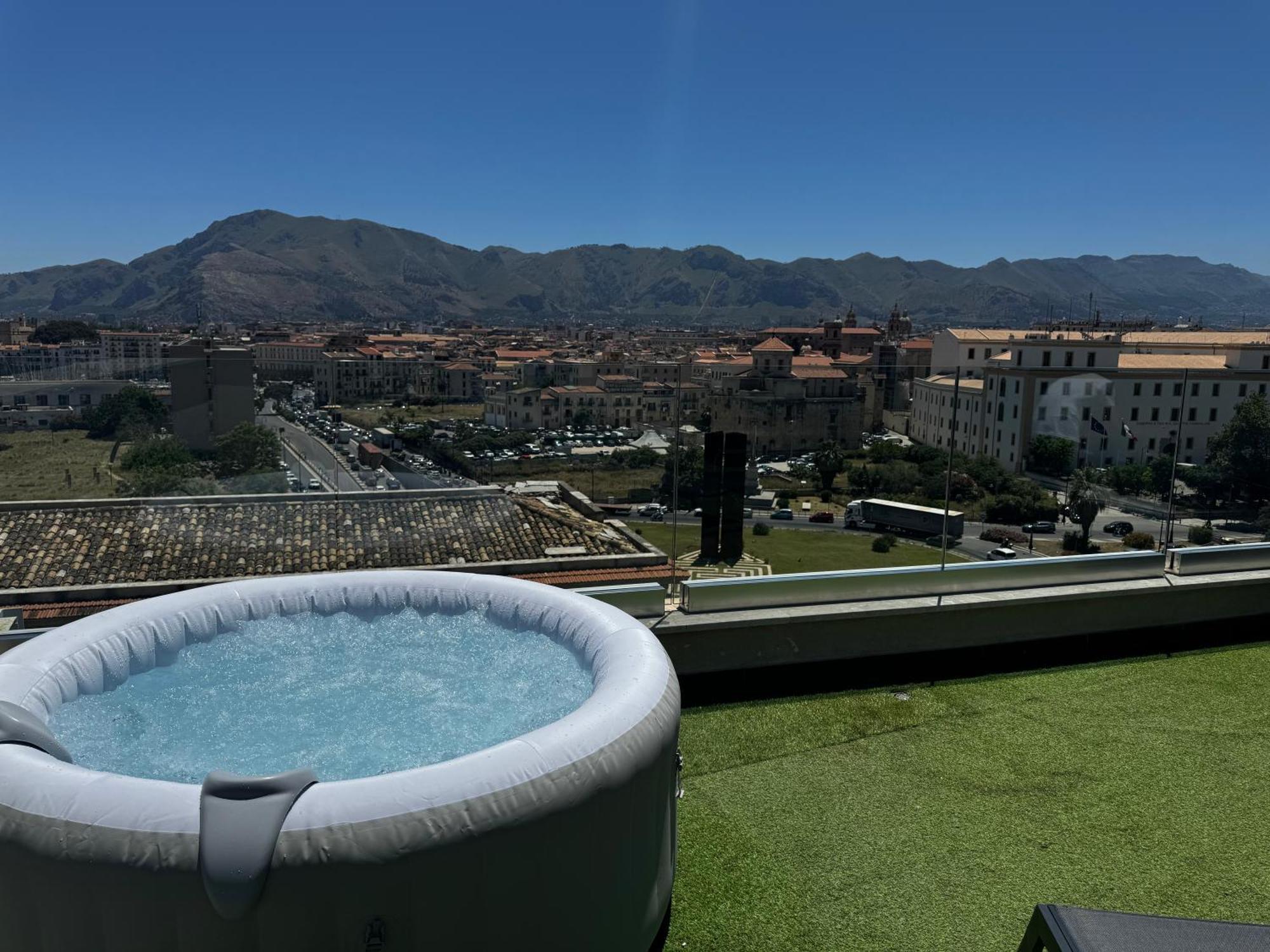 Palermo Inn Marina Exclusive View Exterior photo